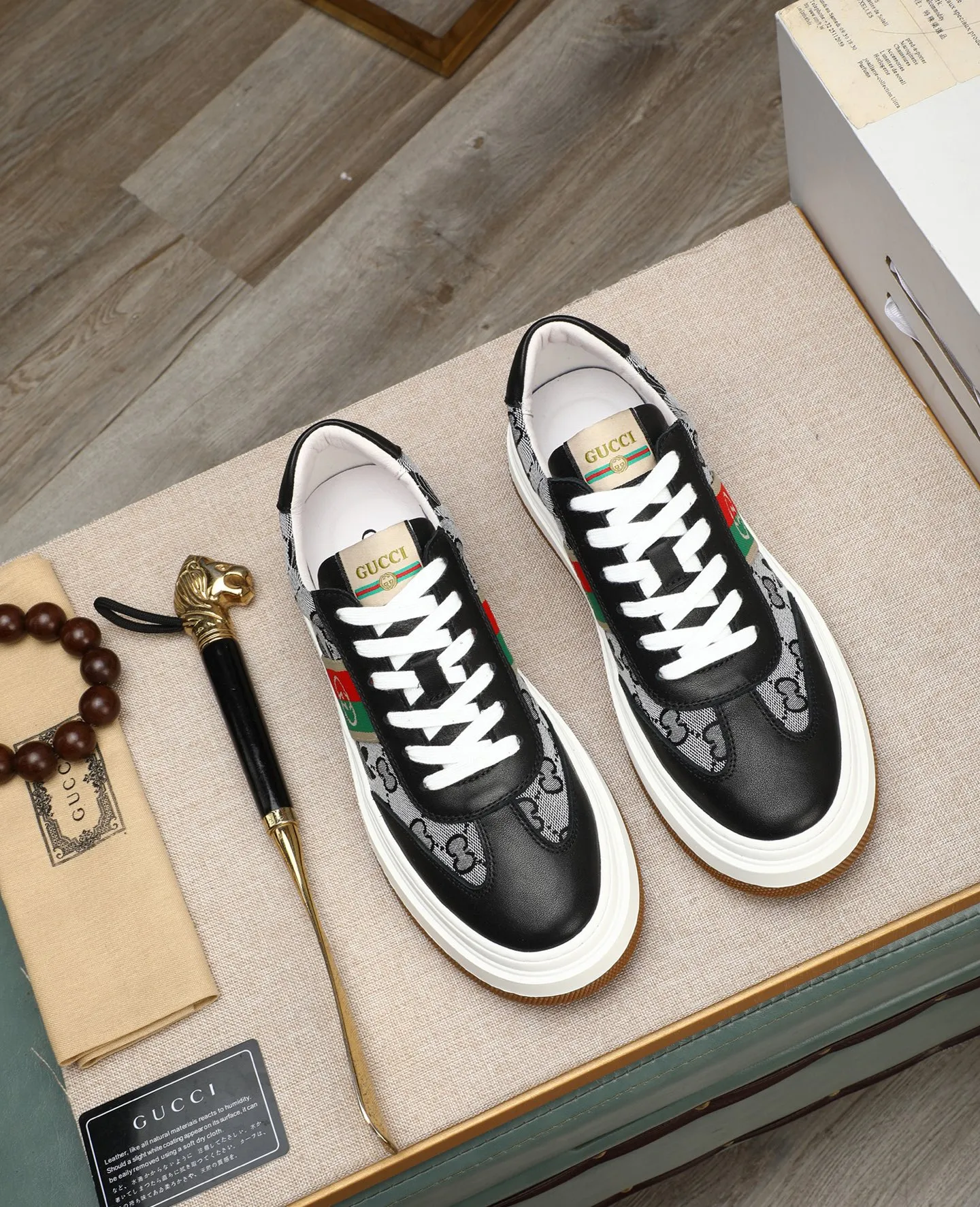 Men's shoes 💰420 GUCCI🔍🔍The latest model is available at the counter simultaneously. Original calfskin imported from Italy, genuine leather lining, (high-end, extravagant and classy) with exquisite workmanship. Sole: Original sole provided by the original factory. ⚠Exclusive double-layer movable molded sole is super comfortable⚠. Photographed in real life. 🎬The real thing is better. 🔍🔍"High quality·Follow the order" code number 38-44